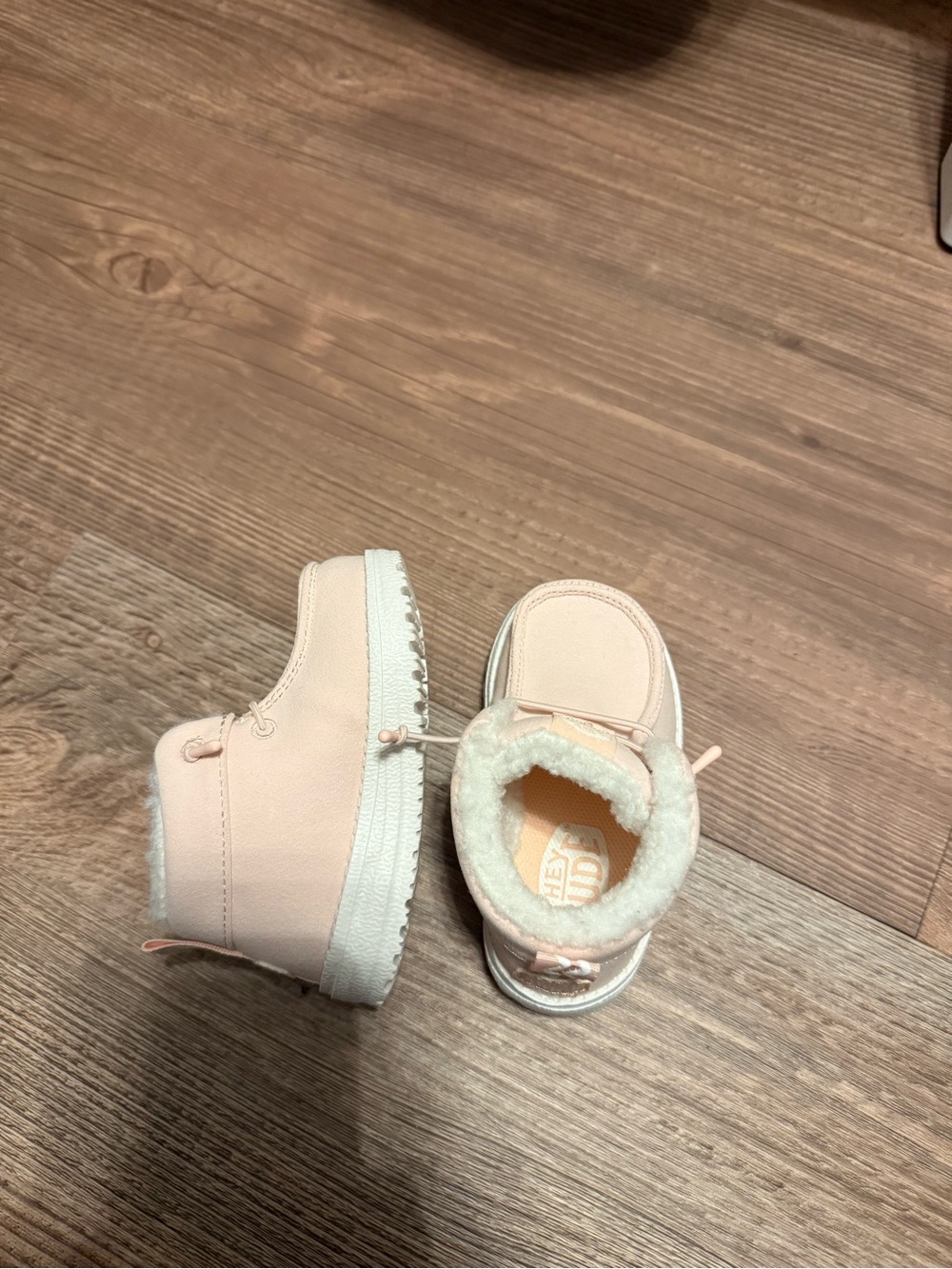 Hey Dude Light Pink Faux-Fur Lined Kids Boots